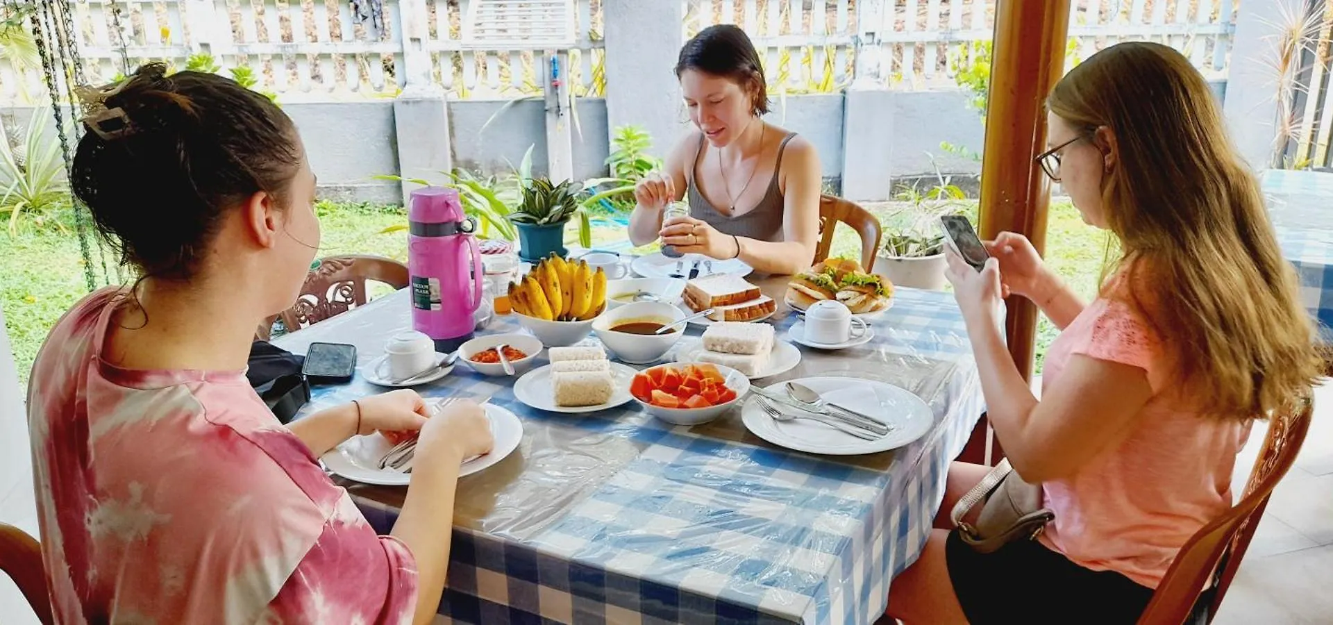 Le Meridien Bnb Negombo Bed & Breakfast