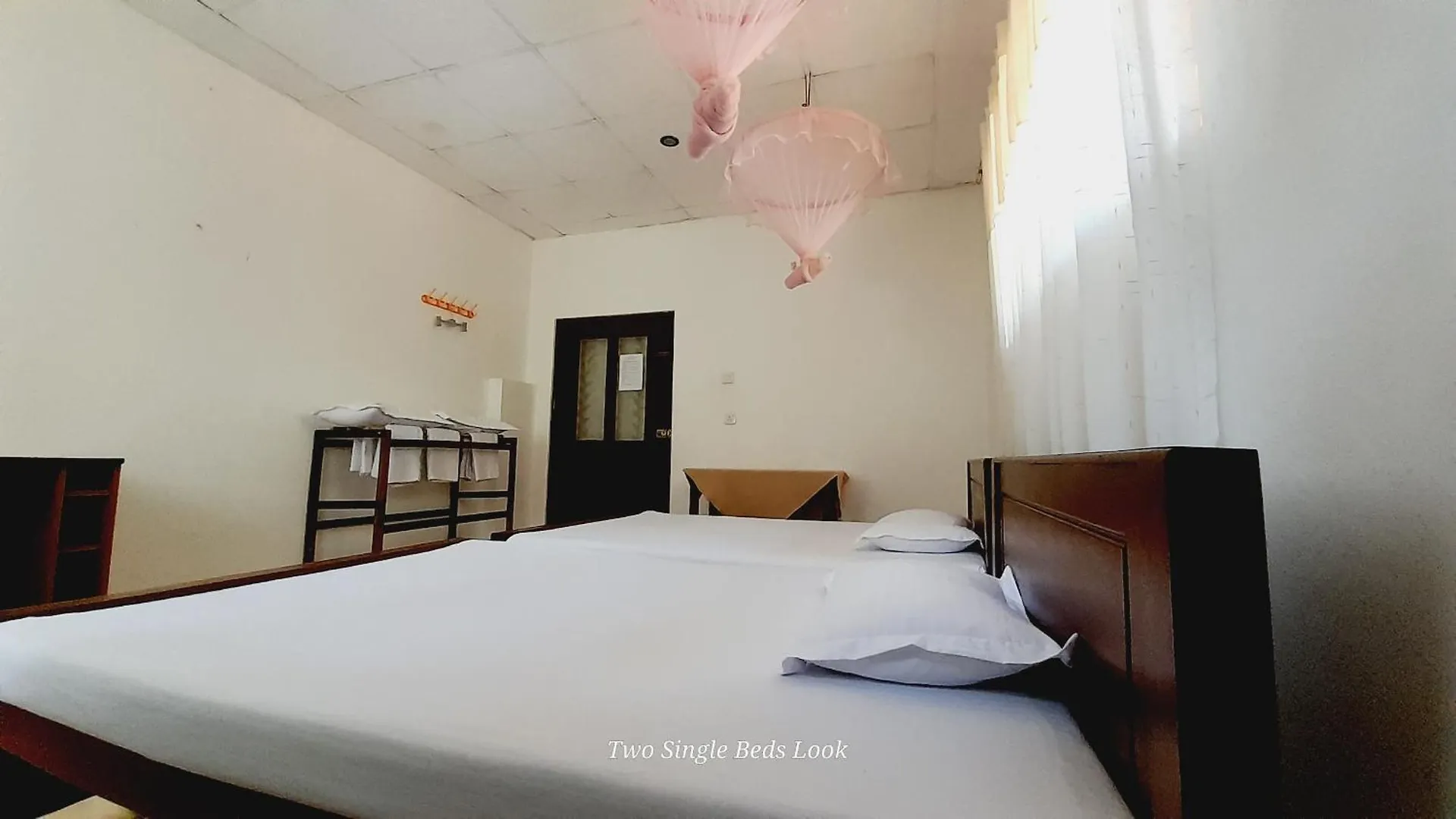 Bed & Breakfast Le Meridien Bnb Negombo Sri Lanka